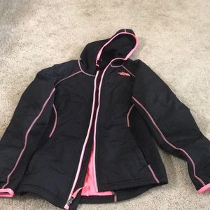 The North Face Black/hot pick hooded wind jacket